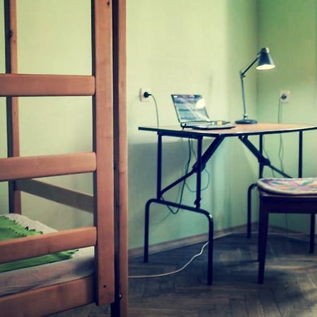 Magic Bus Hostel Lviv Eksteriør billede