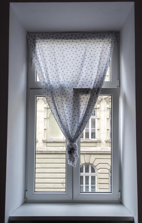Magic Bus Hostel Lviv Værelse billede