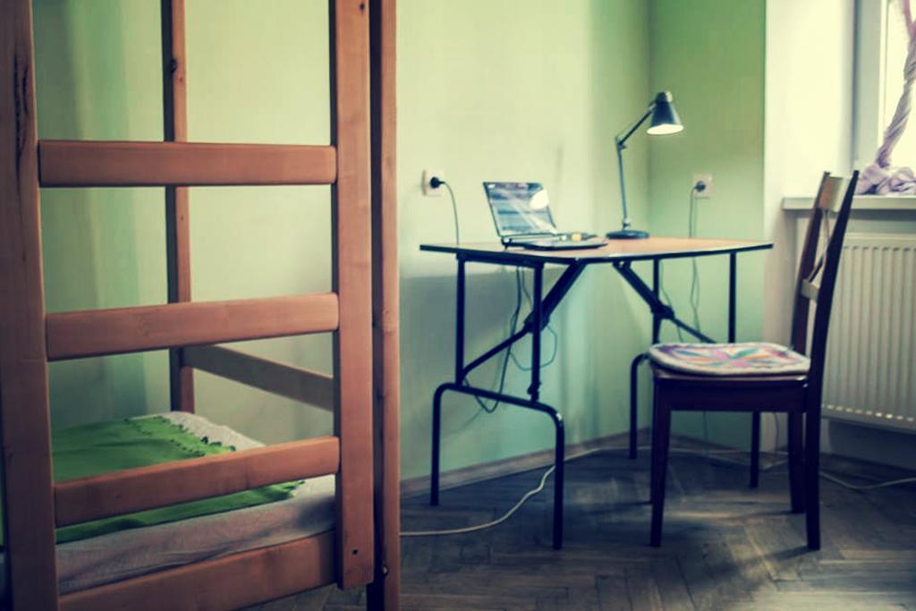Magic Bus Hostel Lviv Eksteriør billede