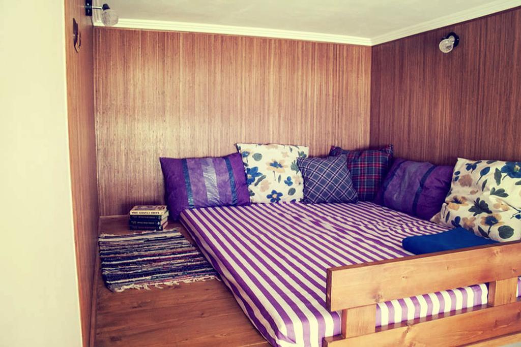 Magic Bus Hostel Lviv Eksteriør billede